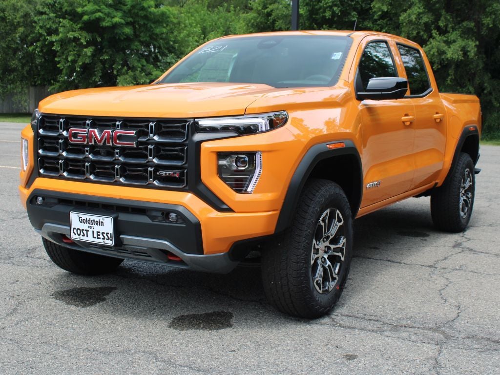 2025 GMC Canyon 4WD AT4