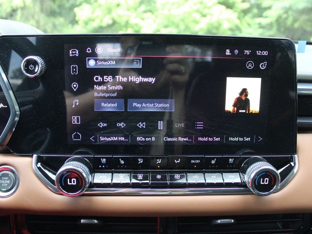 2025 GMC Canyon 4WD AT4