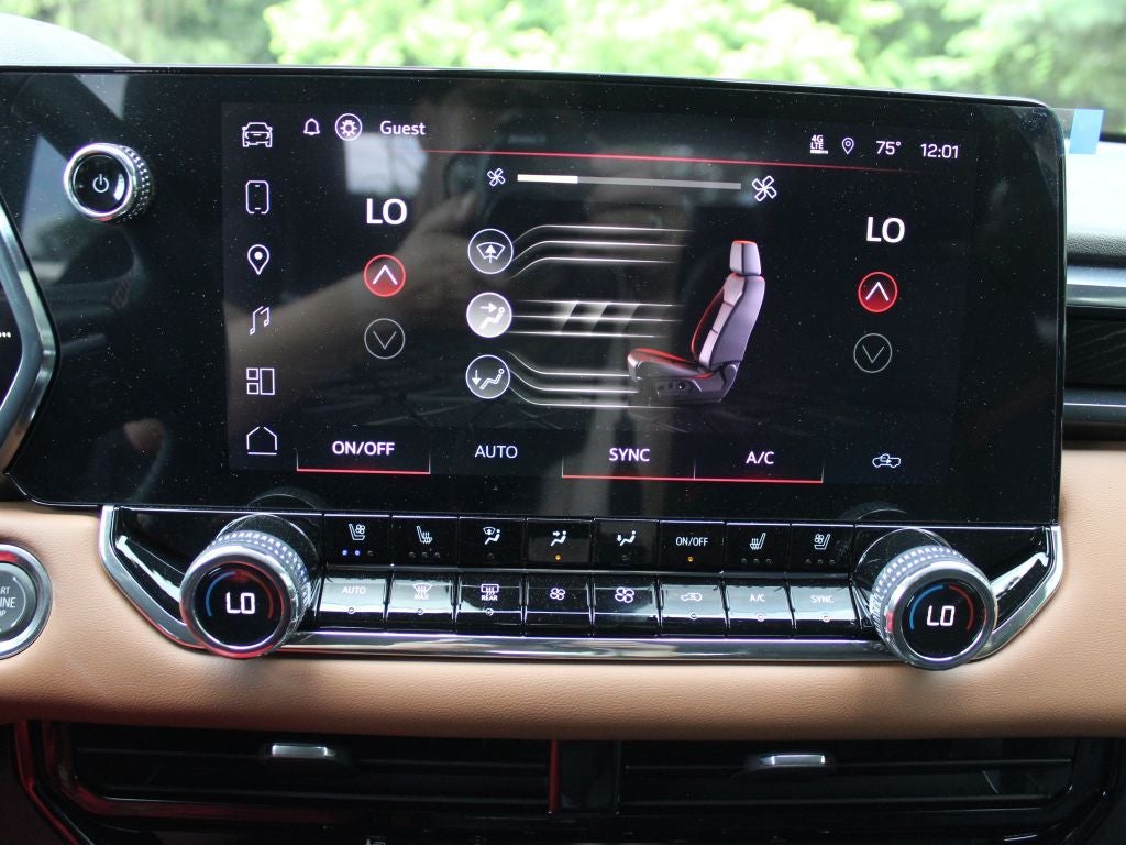 2025 GMC Canyon 4WD AT4