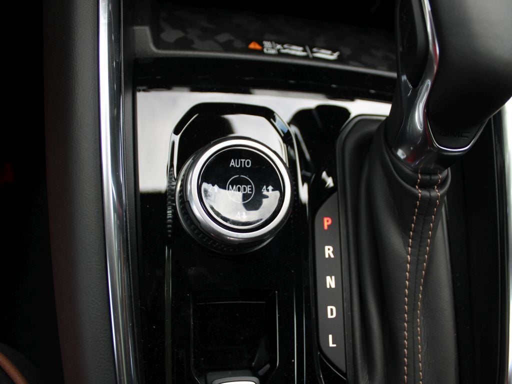 2025 GMC Canyon 4WD AT4