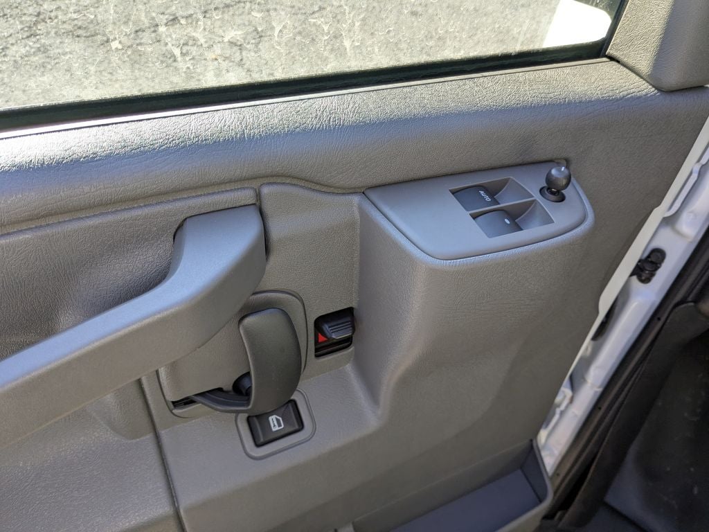 2025 GMC Savana 2500 Work Van