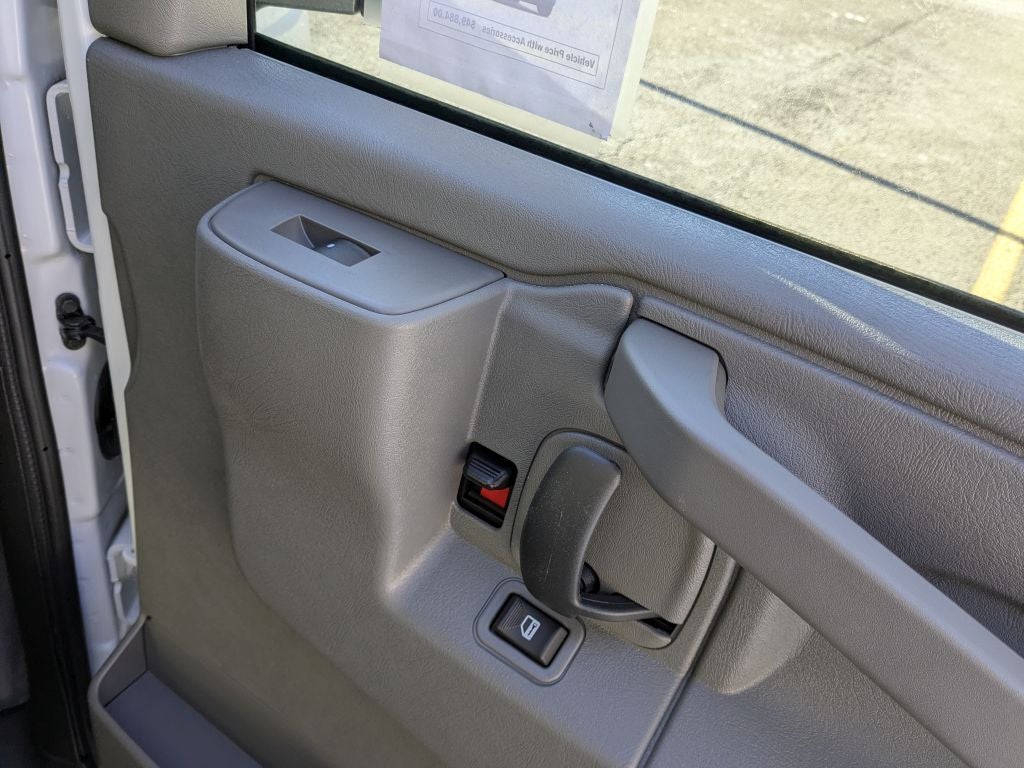 2025 GMC Savana 2500 Work Van