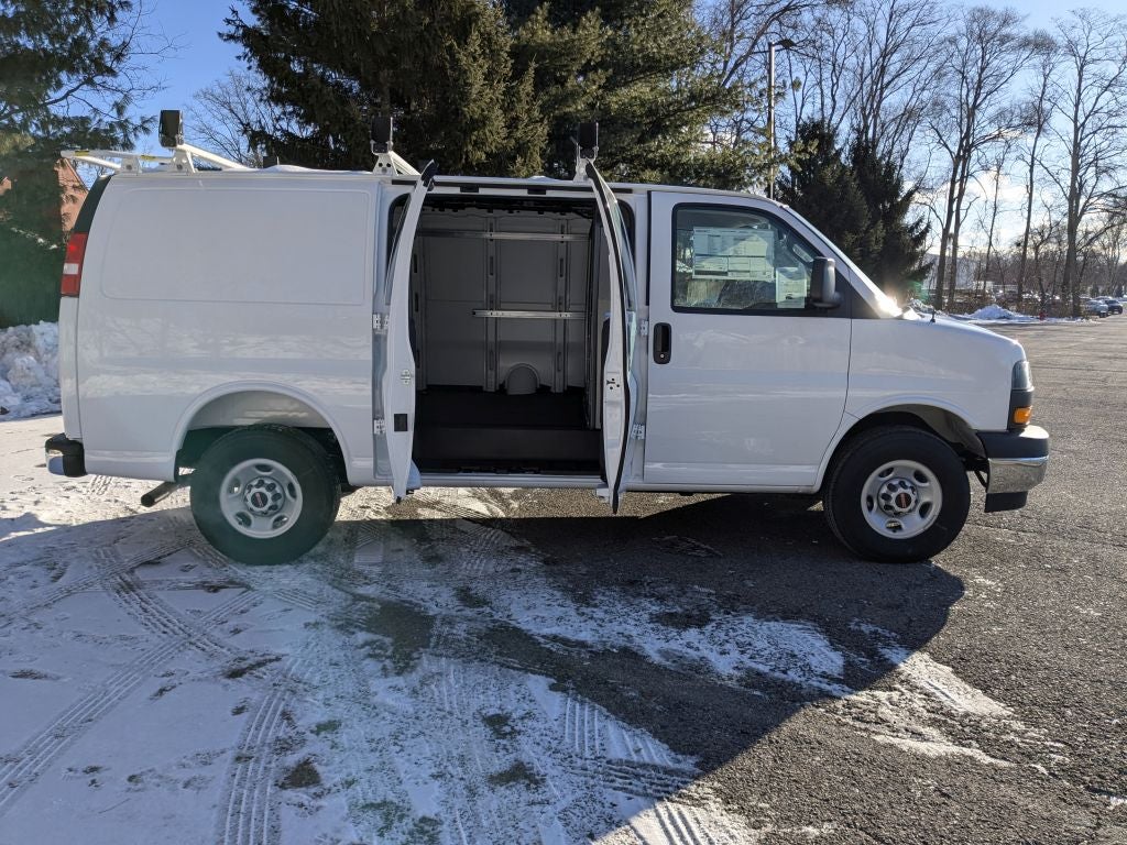 2025 GMC Savana 2500 Work Van