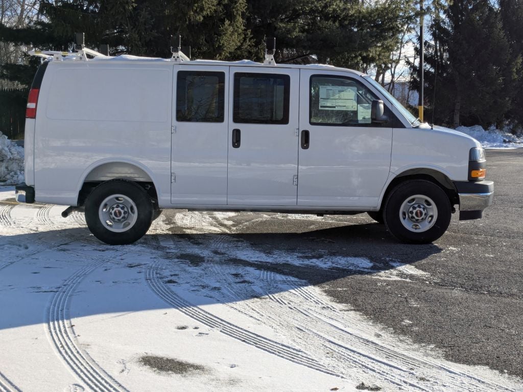 2025 GMC Savana 2500 Work Van