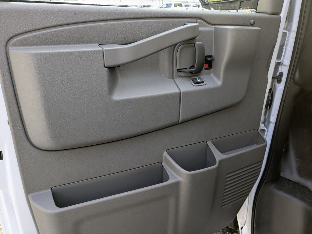 2025 GMC Savana 2500 Work Van