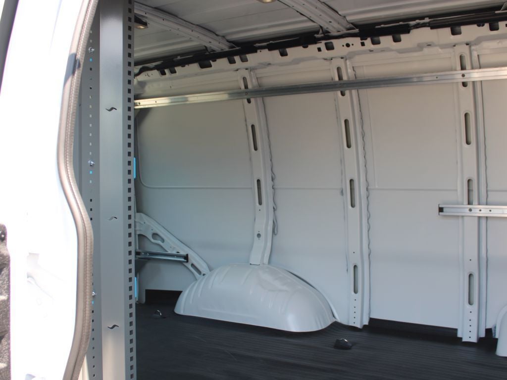 2025 GMC Savana 2500 Work Van