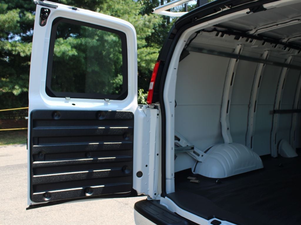 2025 GMC Savana 2500 Work Van