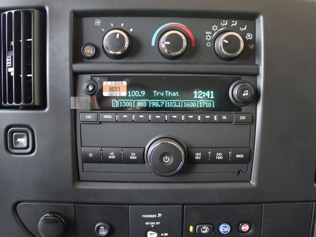 2025 GMC Savana 2500 Work Van