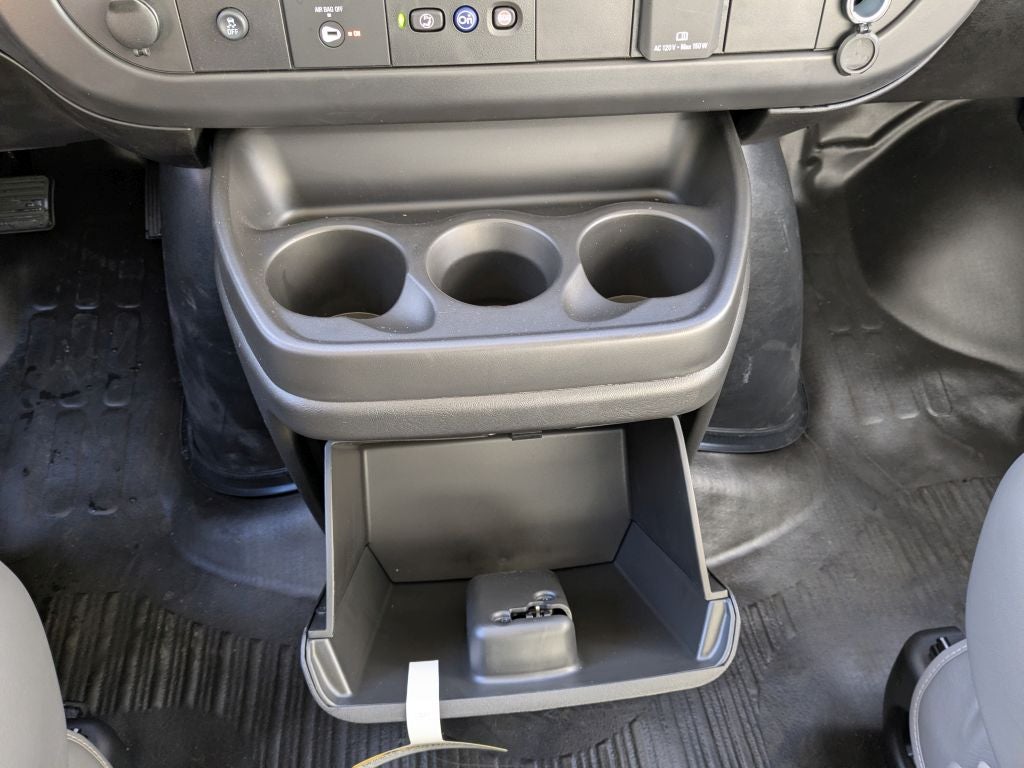 2025 GMC Savana 2500 Work Van