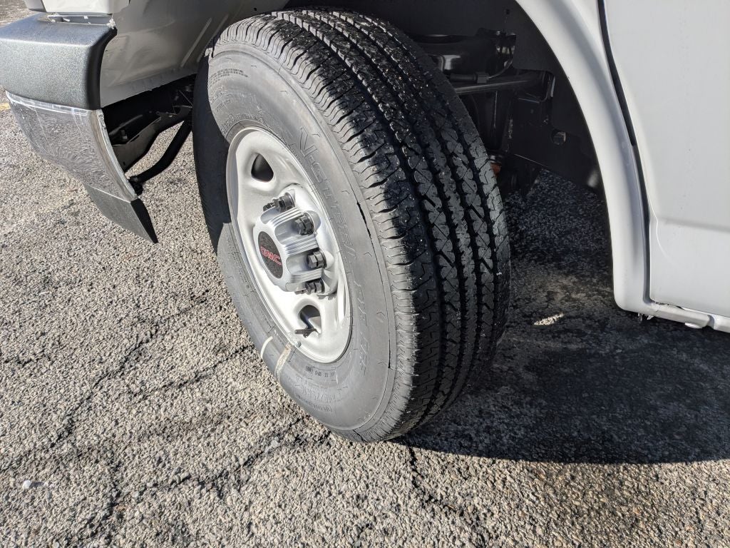 2025 GMC Savana 2500 Work Van