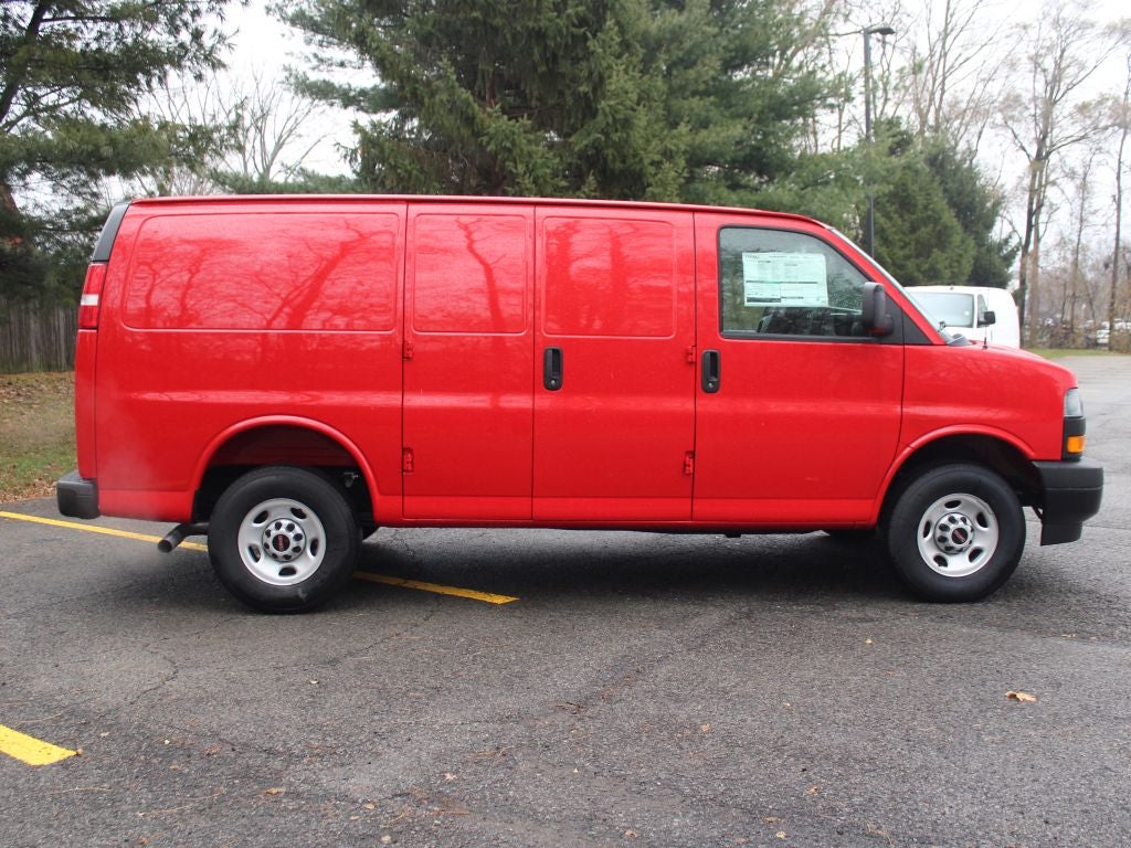 2025 GMC Savana 3500 Work Van