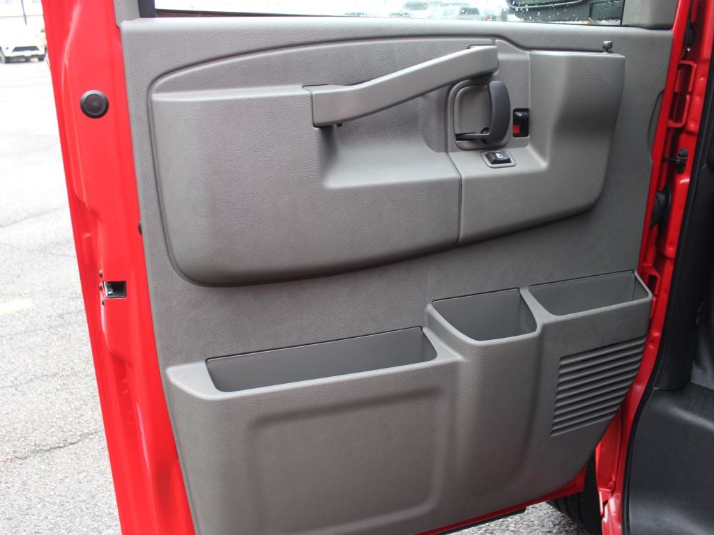 2025 GMC Savana 3500 Work Van