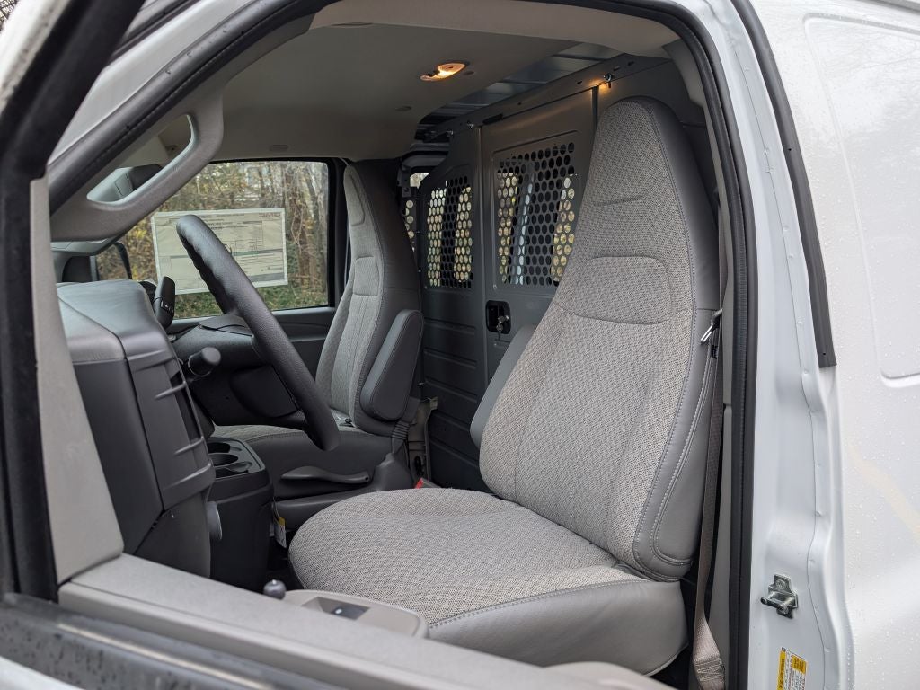 2025 GMC Savana 3500 Work Van
