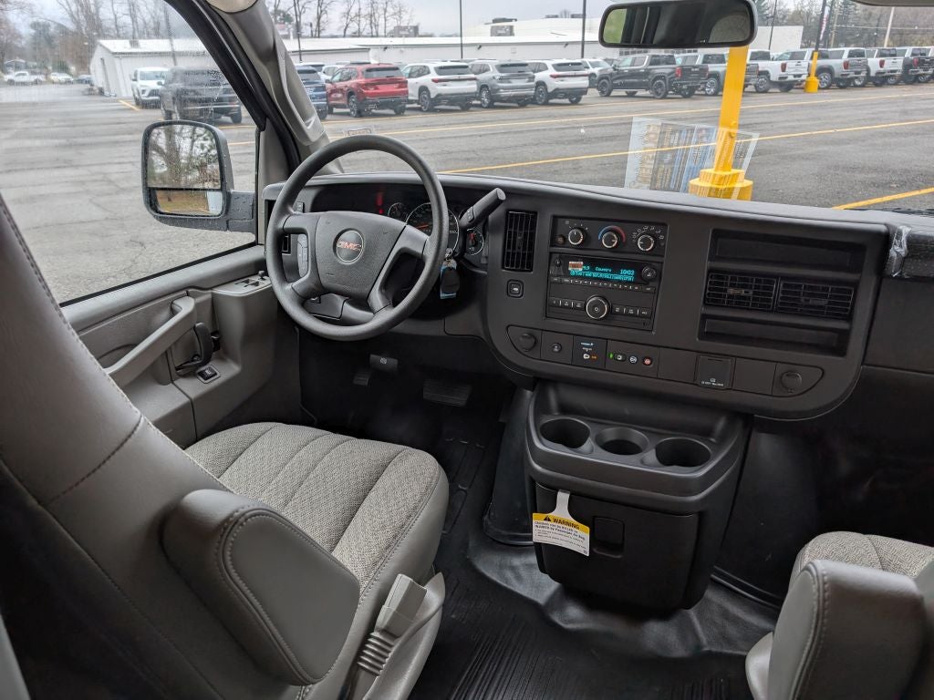 2025 GMC Savana 3500 Work Van
