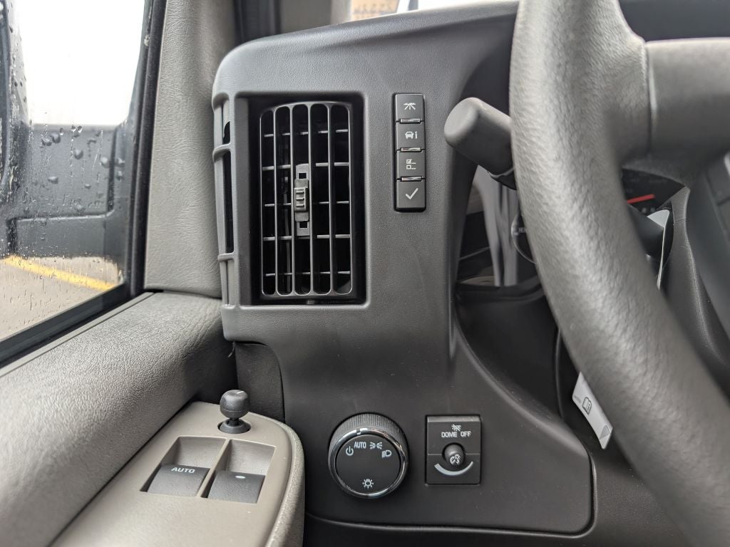 2025 GMC Savana 3500 Work Van