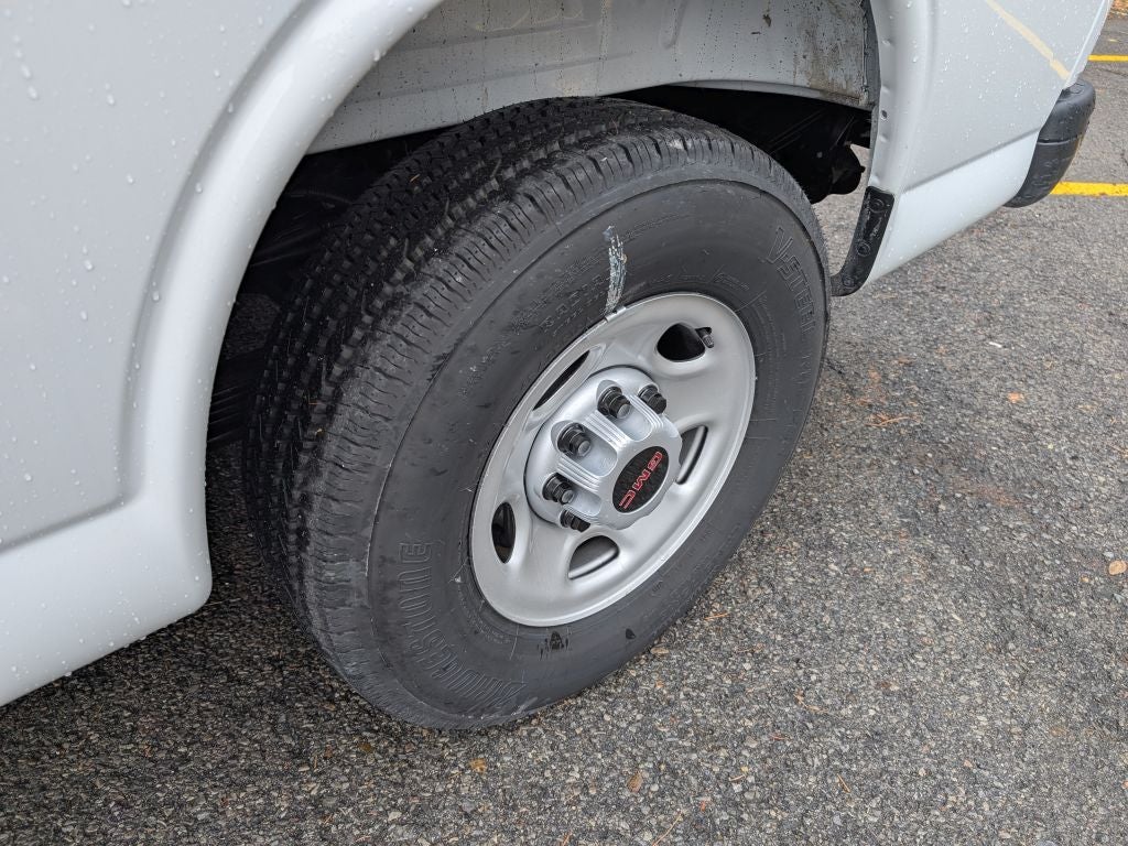 2025 GMC Savana 3500 Work Van