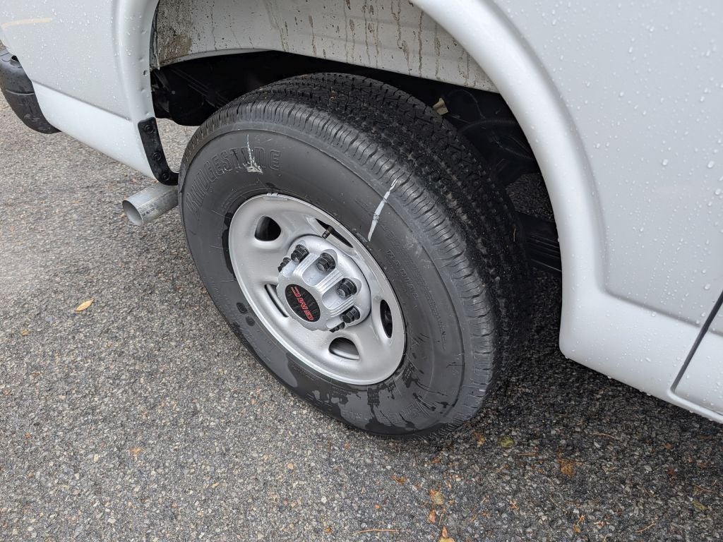 2025 GMC Savana 3500 Work Van