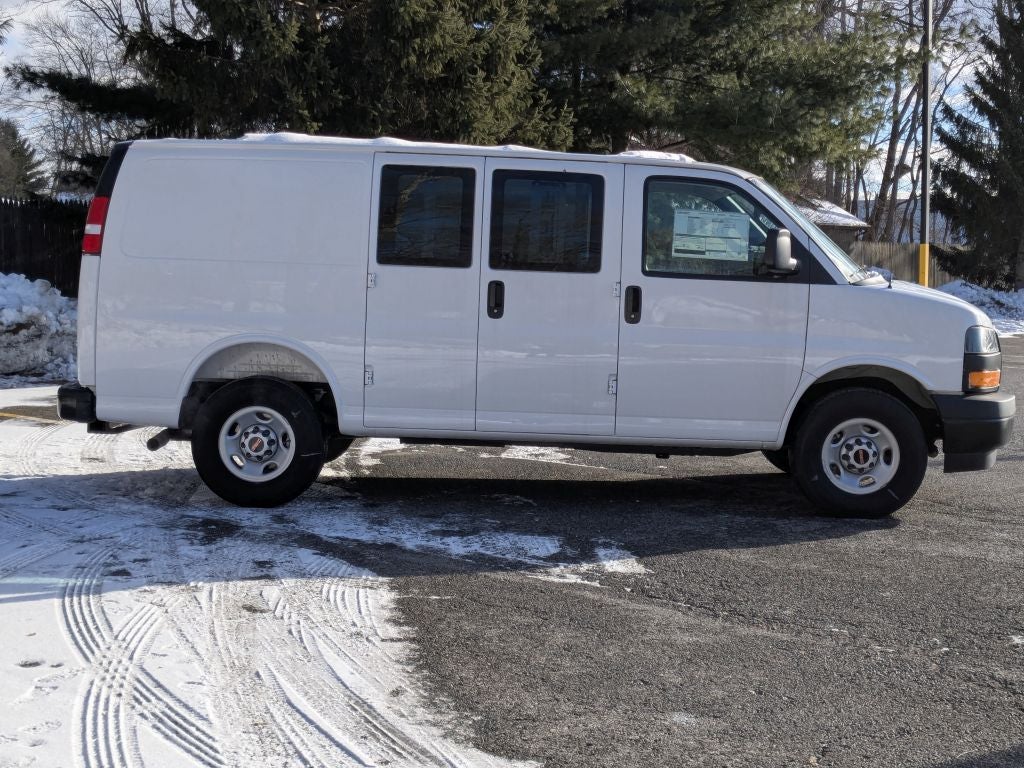 2025 GMC Savana 3500 Work Van