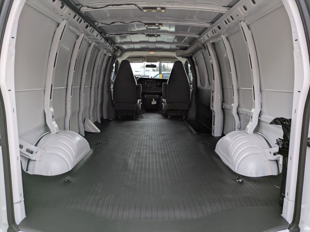 2026 GMC Savana 3500 Work Van