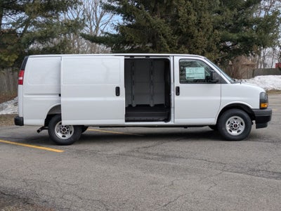 2026 GMC Savana 3500 Work Van