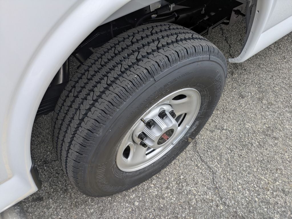 2026 GMC Savana 3500 Work Van