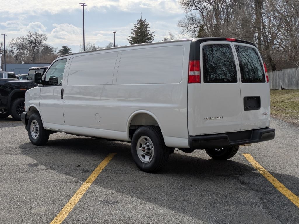 2026 GMC Savana 3500 Work Van