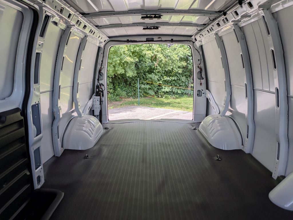 2026 GMC Savana 3500 Work Van