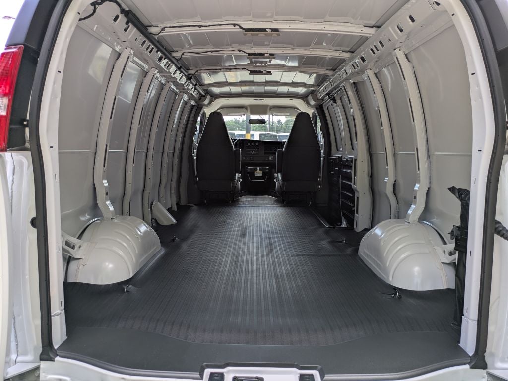 2026 GMC Savana 3500 Work Van