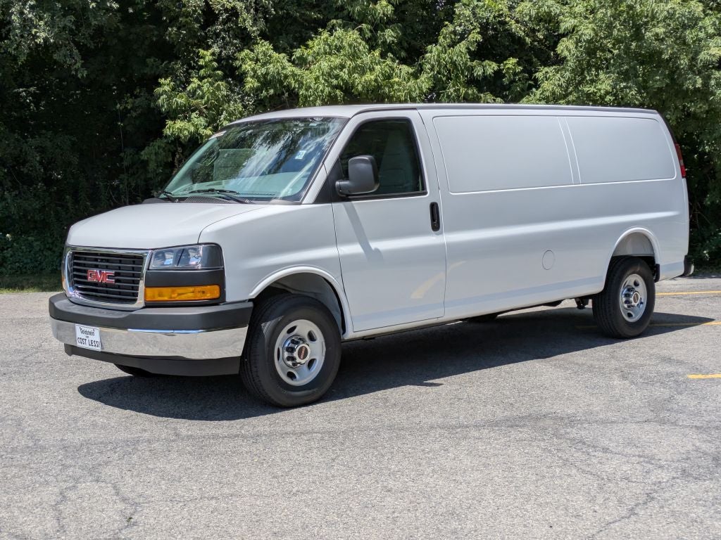 2026 GMC Savana 3500 Work Van