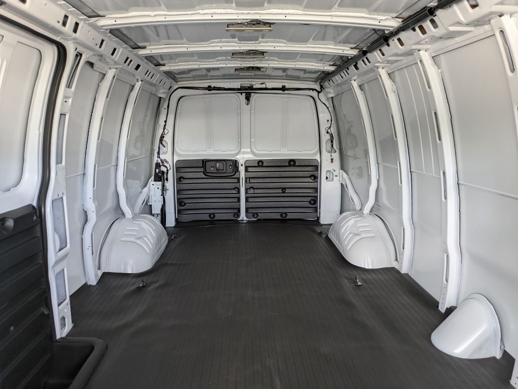 2026 GMC Savana 3500 Work Van