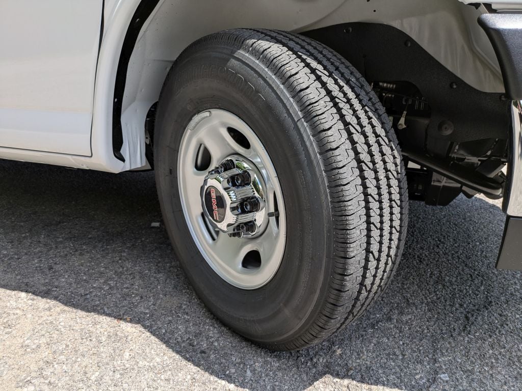 2026 GMC Savana 3500 Work Van