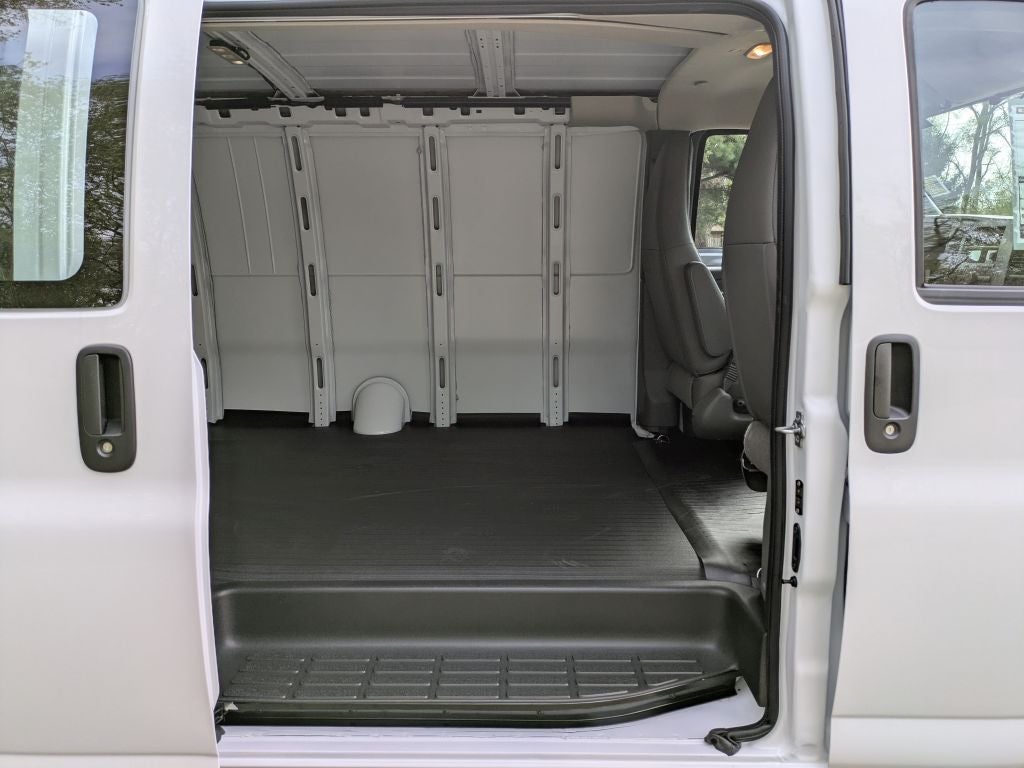 2026 GMC Savana 3500 Work Van