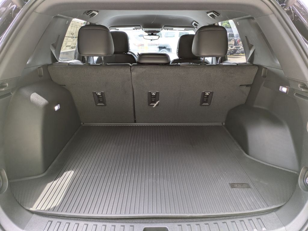 2027 GMC Terrain AWD AT4