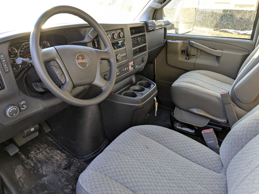 2025 GMC Savana 3500 Work Van