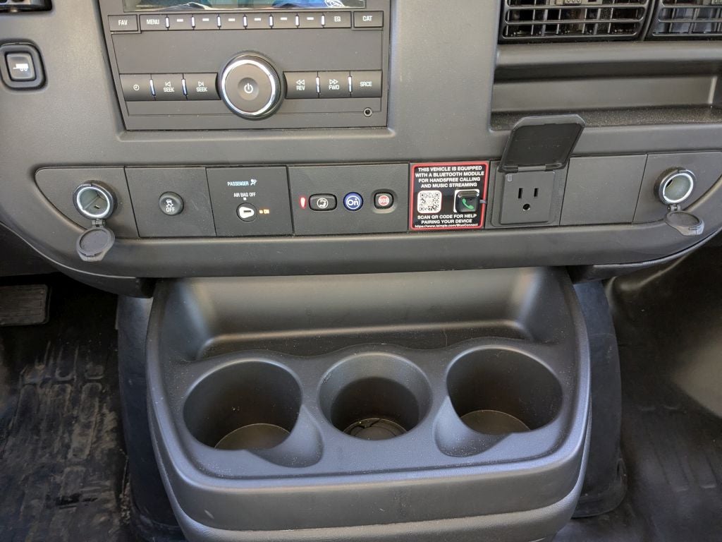 2025 GMC Savana 3500 Work Van