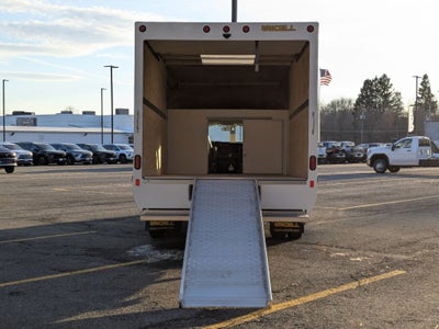 2025 GMC Savana 3500 Work Van