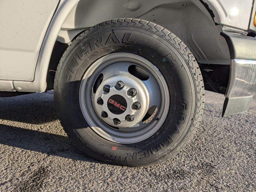 2025 GMC Savana 3500 Work Van