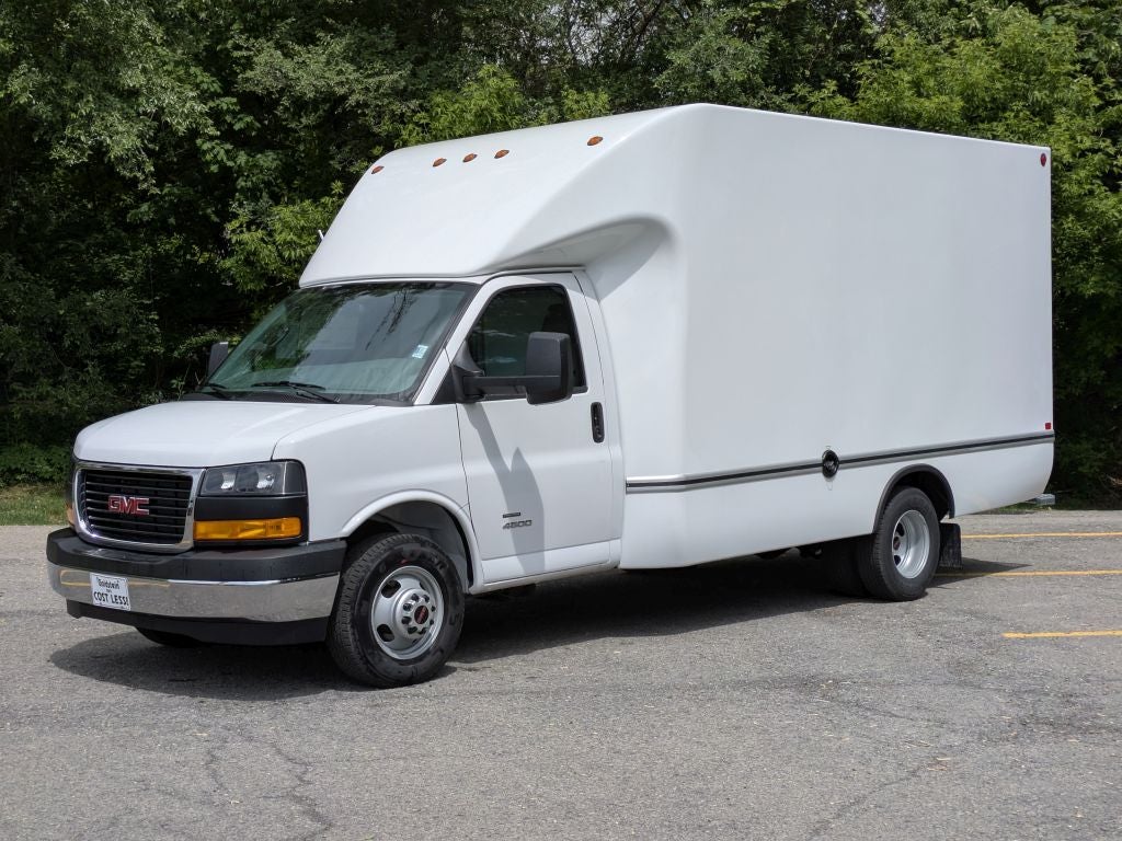 2026 GMC Savana 4500 4500 Van