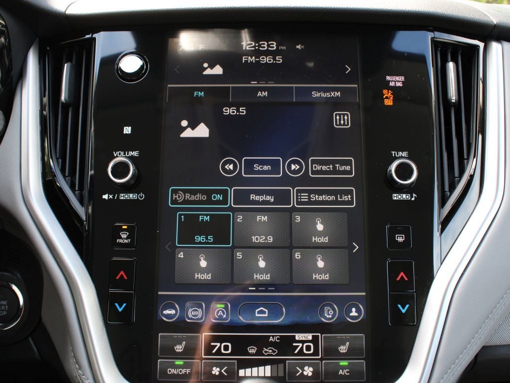 2025 Subaru LEGACY Premium