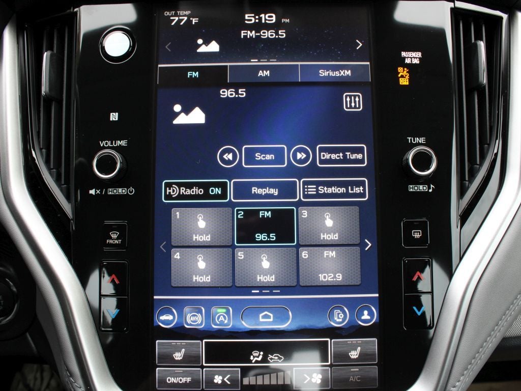 2025 Subaru LEGACY Premium