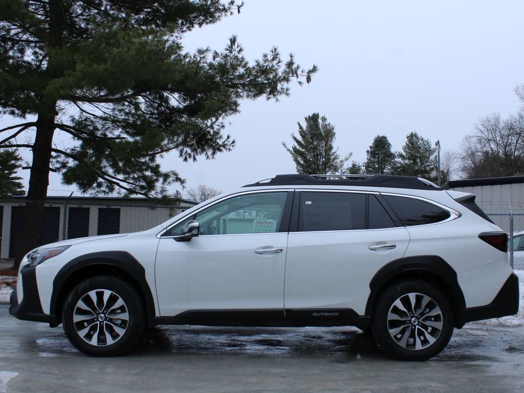 2025 Subaru OUTBACK Touring