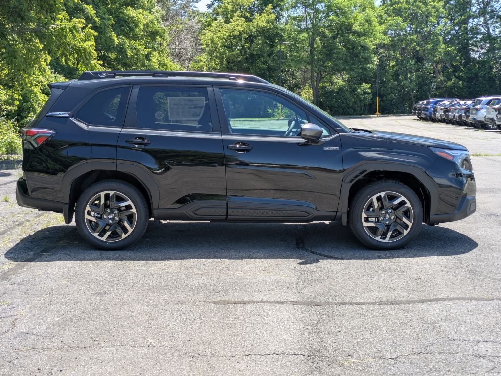 2026 Subaru FORESTER Premium Hybrid