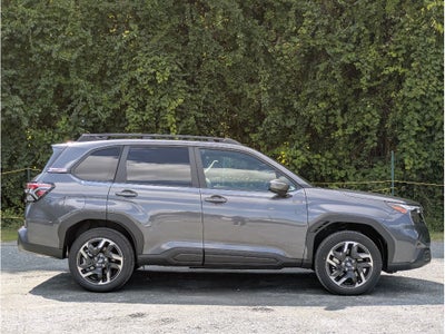 2026 Subaru FORESTER Premium Hybrid