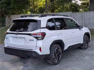 2026 Subaru FORESTER Premium Hybrid