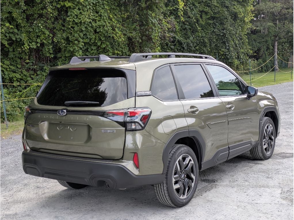 2026 Subaru FORESTER Premium Hybrid