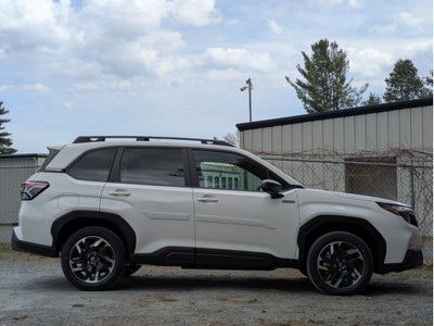 2026 Subaru FORESTER Premium Hybrid