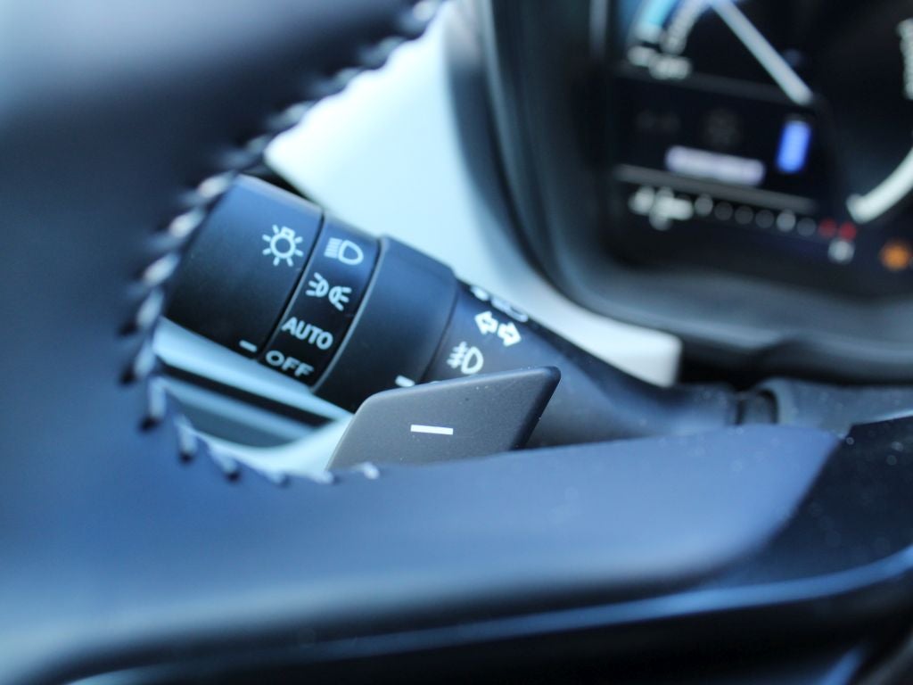 2025 Subaru FORESTER Premium Hybrid