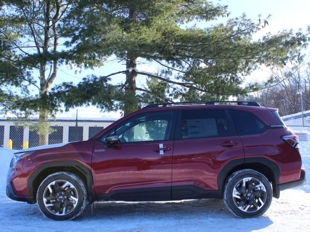 2025 Subaru FORESTER Premium Hybrid