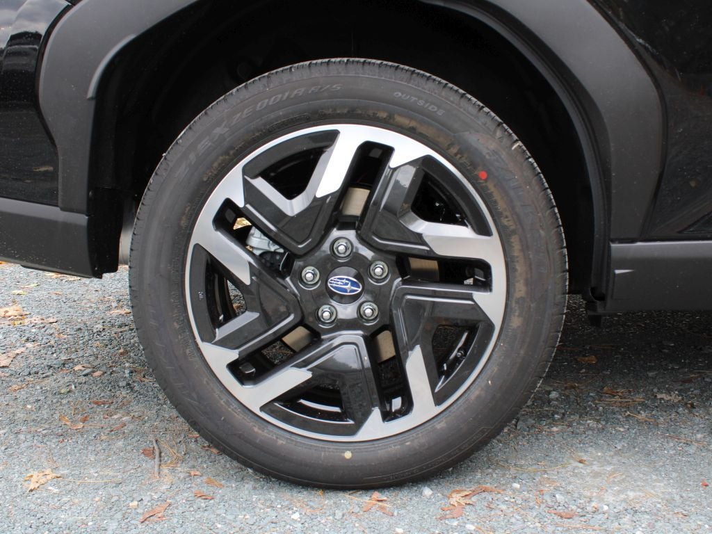 2025 Subaru FORESTER Limited Hybrid