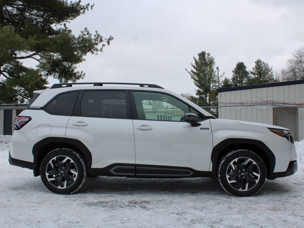 2025 Subaru FORESTER Limited Hybrid